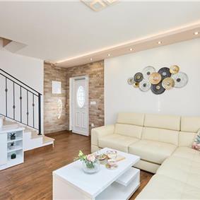 4 Bedroom Villa with pool and terrace near Dubrovnik, Sleeps 8